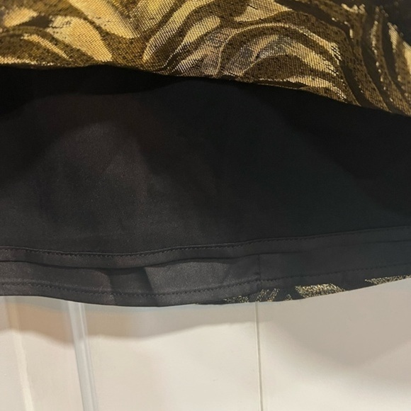Minkpink New Black With Gold Sparkly Swirls Mini Skirt - Picture 3 of 10